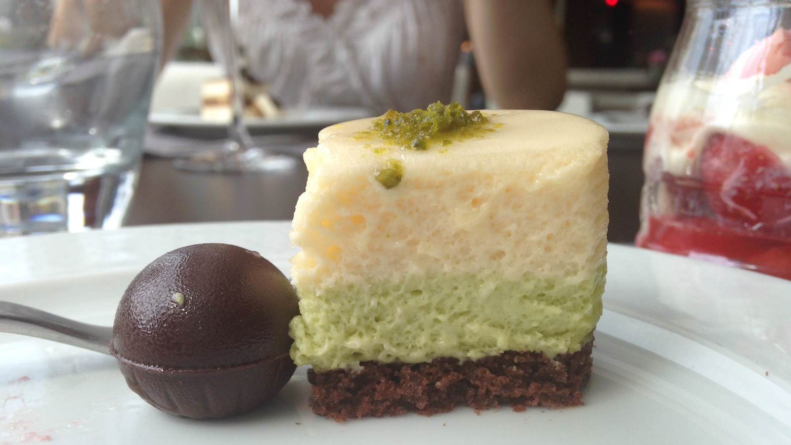 Illustration for article titled A legjobb vasárnapi ebéd a városban – Paris Budapest