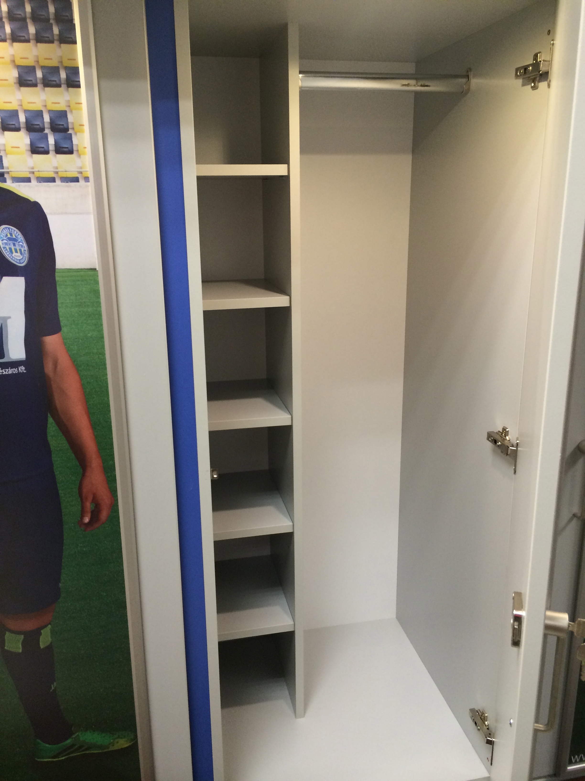 Illustration for article titled Sosem látott fotók I. Orbán Ramszesz felcsúti piramisából