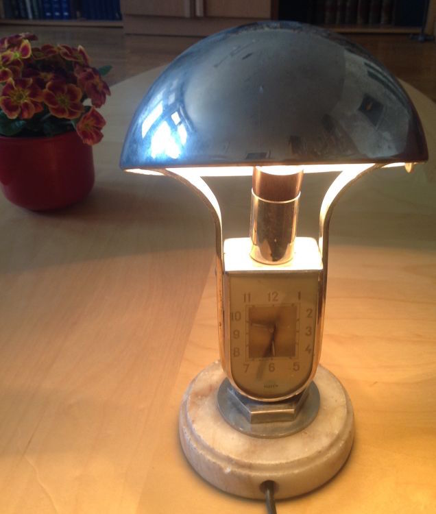 Illustration for article titled A Mofém-lámpa visszatér, de még hogy!