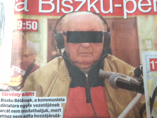 A mai reggel divatdiktátora Hipszter Béla Bácsi