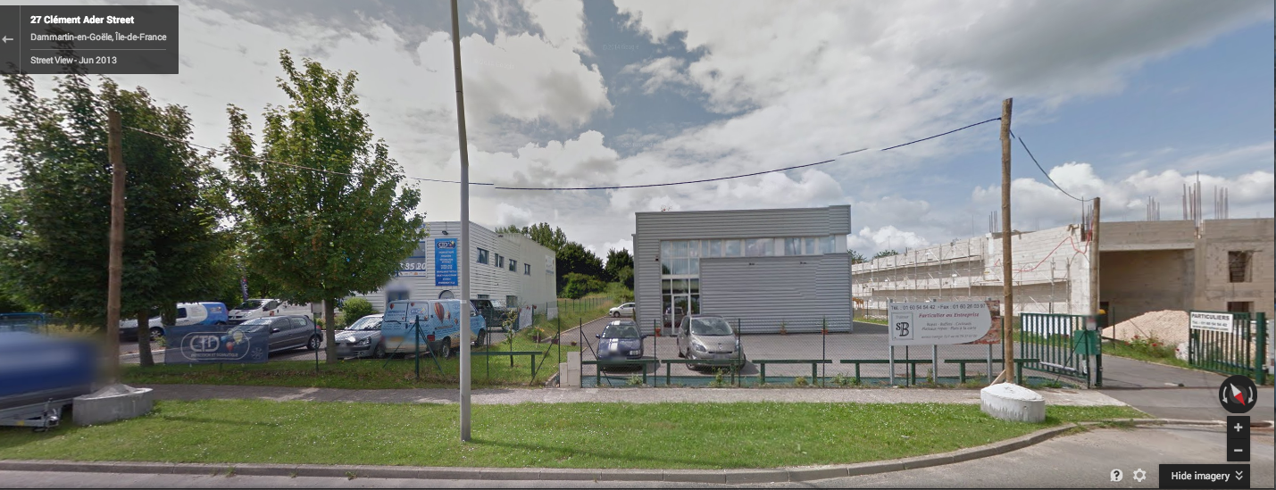 Túszokat ejtett a két terrorista testvér, épületostrom következhet