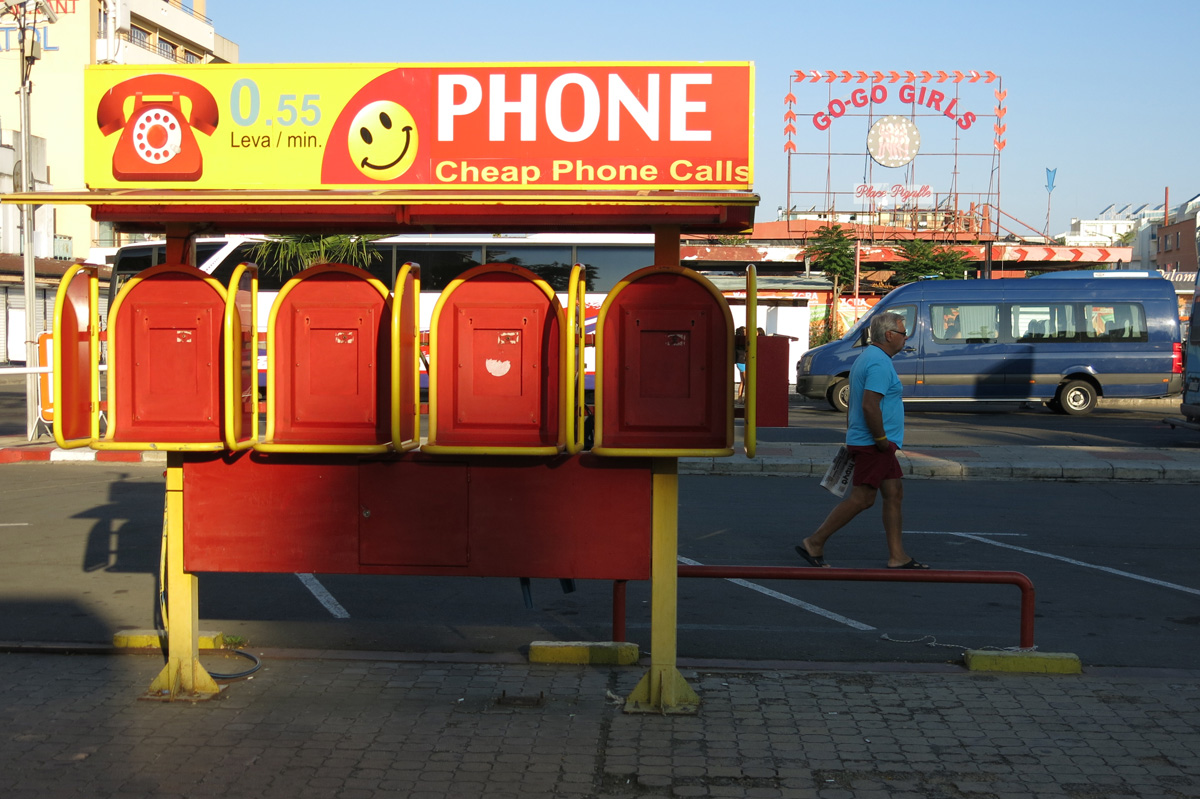 Illustration for article titled Siófok szorozva ezerrel – egy hét szenvedés a Naposparton