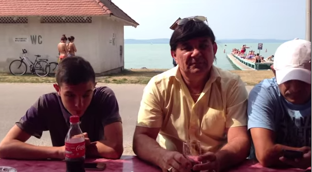 Illustration for article titled Miért nem hallgatja a kutya sem V. Zolika Budapest-slágerét?