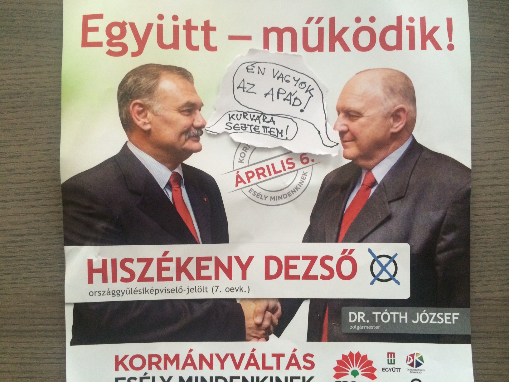 A legjobb játék: primitívkedj Hiszékeny Dezsővel!