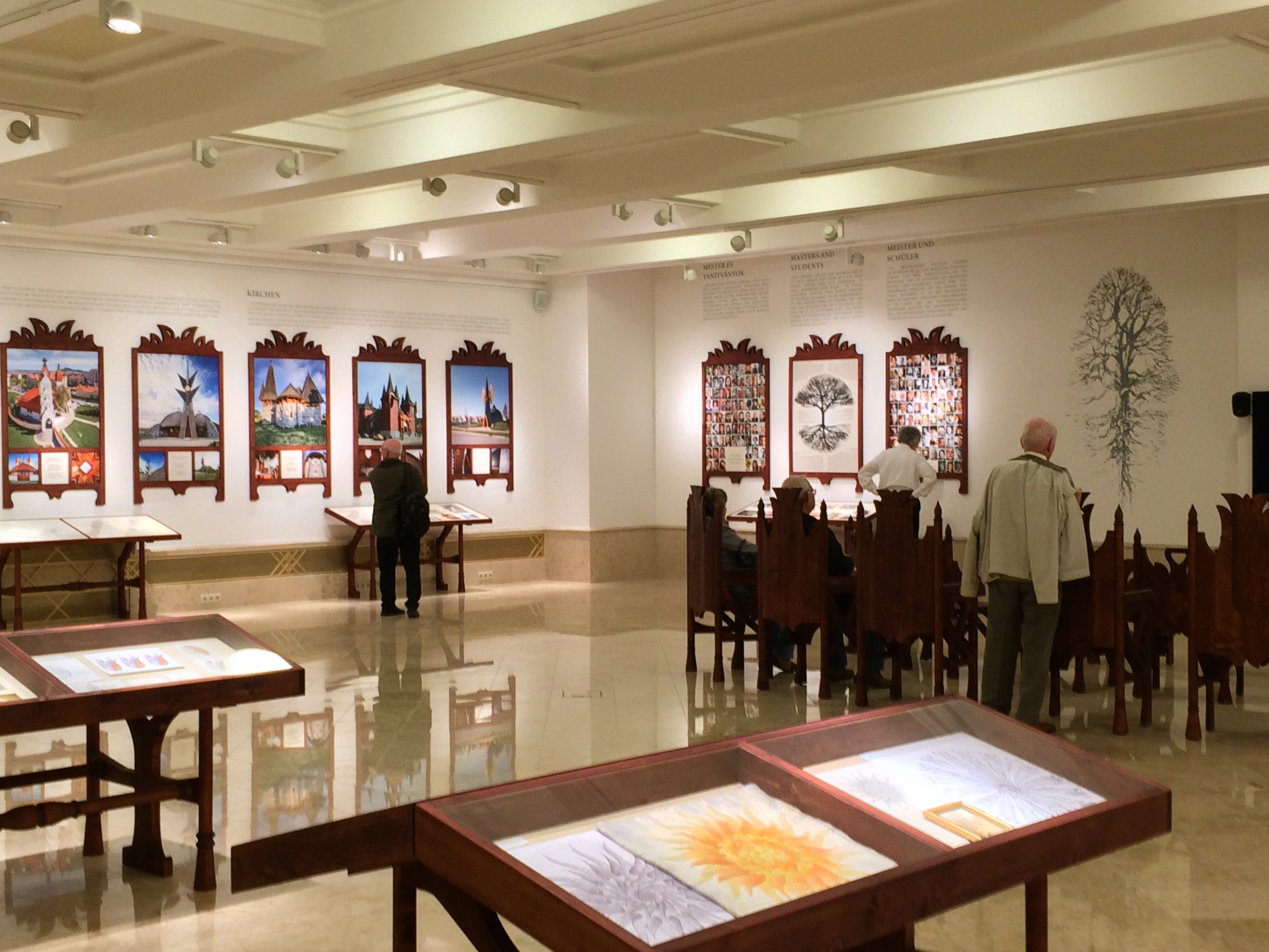 Illustration for article titled Pinaasztal mögött szivarozhat Fekete György az Aranykalickában