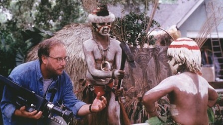 Illustration for article titled Akik még sohasem láttak fehér embert!