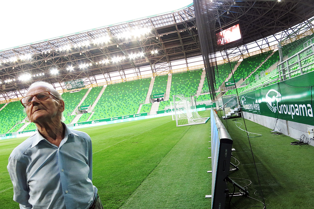 Illustration for article titled Mit gondoltok, az RTL Klub vagy a TV2 fog hirdetni a Fradi-stadionban?