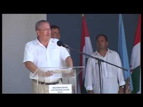 Így slammelt Fazekas Sándor az aratásról