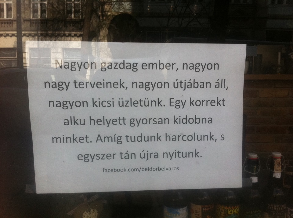 Nagyon gazdag és elég szemét