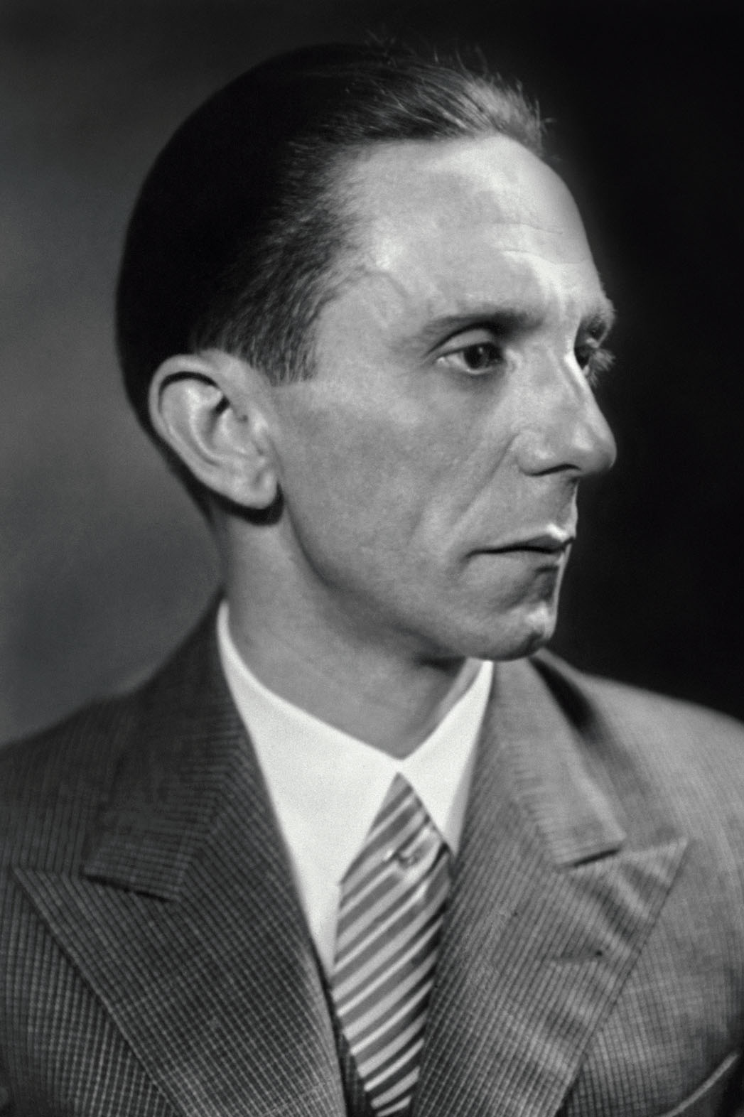 Illustration for article titled Tilos a Bakács mindenkor (Honthy és Hanna jegyzetmaraton)