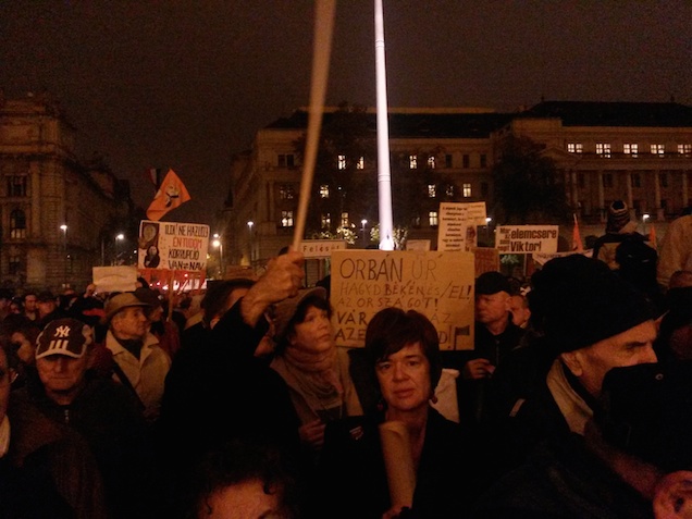 Illustration for article titled Nem tudunk annyi adót fizetni, amennyit loptok