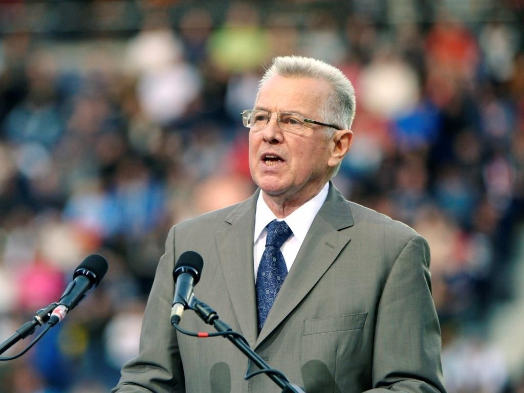 Ti elhiszitek, hogy tényleg Schmitt Pál lesz most a nemzet sportolója?