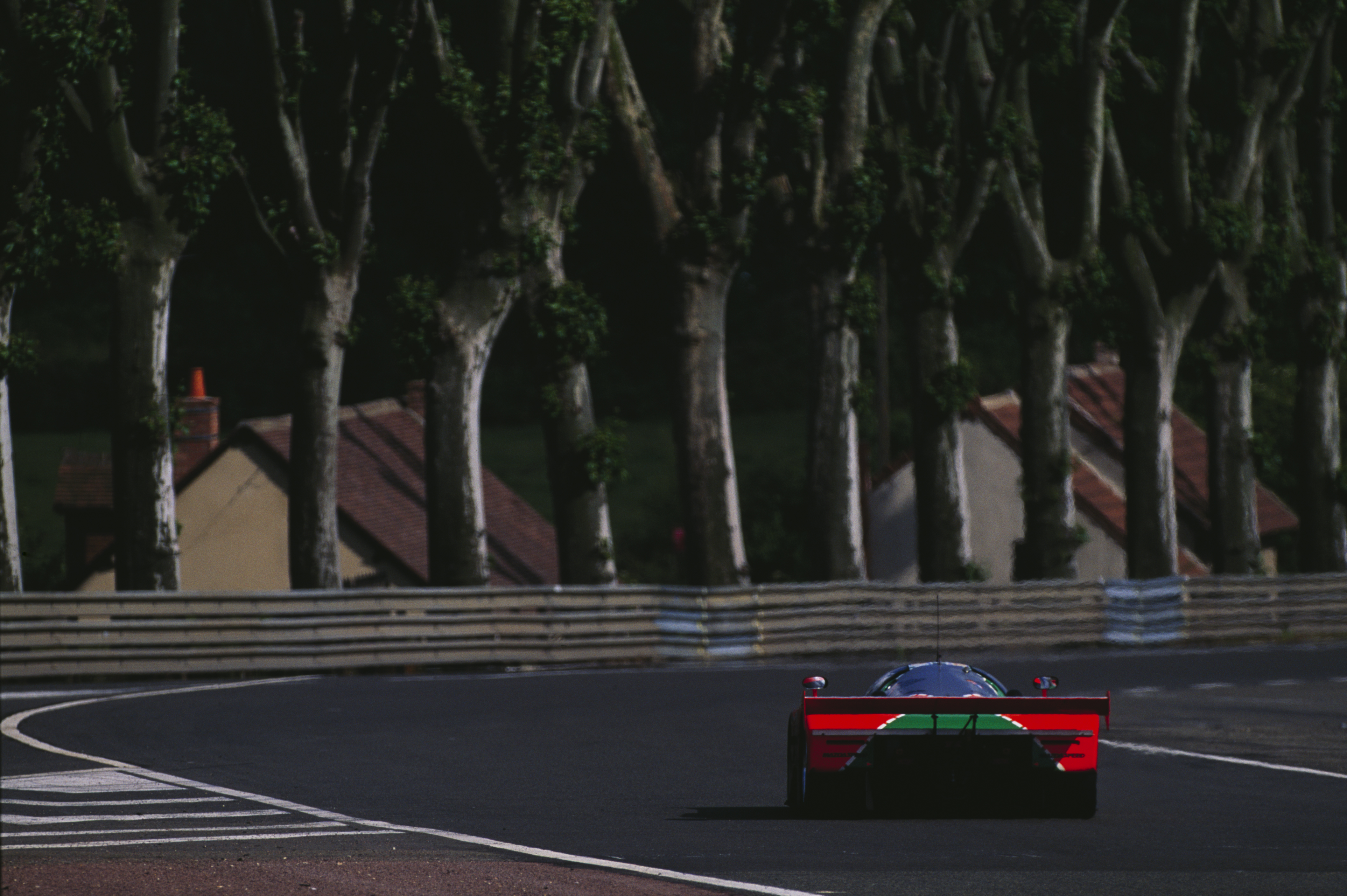 Illustration for article titled Egyszerűen ez a világ legjobb autóversenye