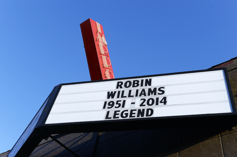 Öngyilkossági hullámtól rettegnek a köztévénél