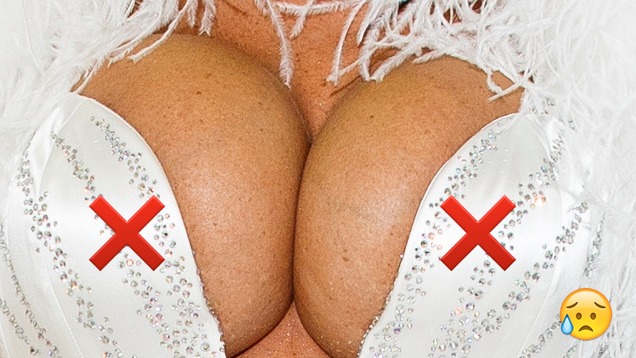 Búcsúzunk a kilencvenes évek ikonikus csodacsöcseitől